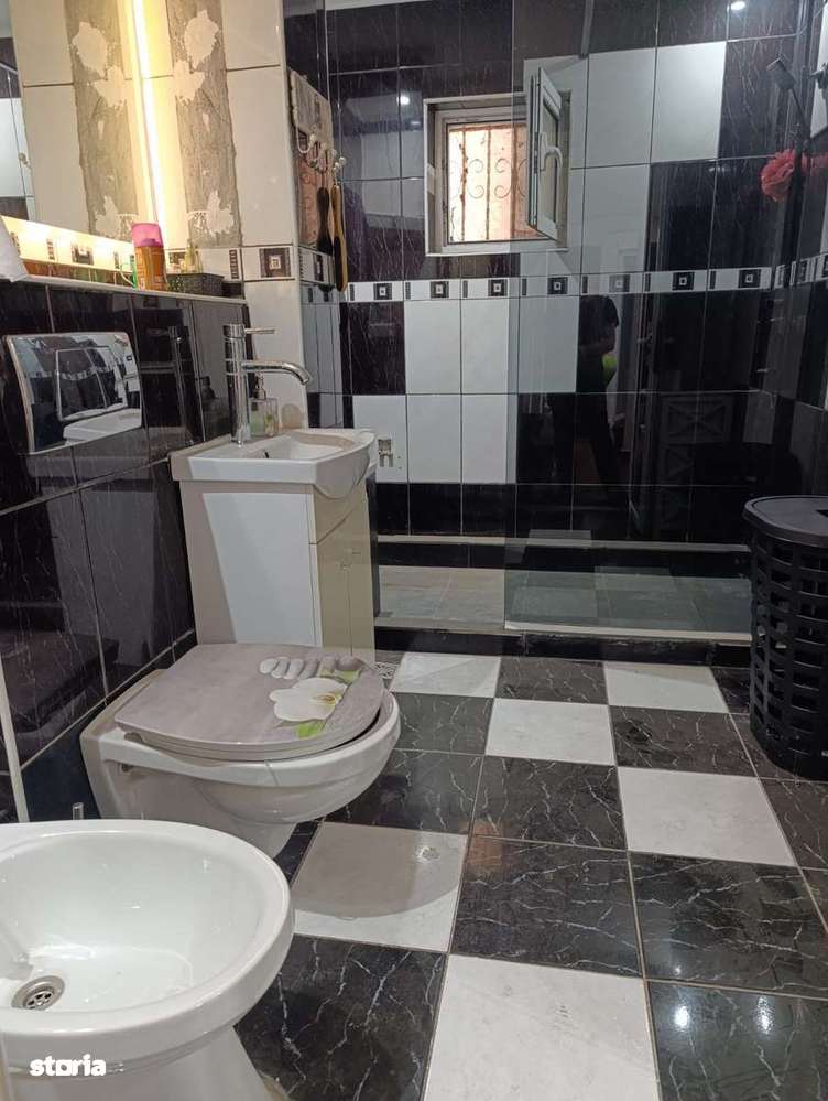 Apartament 3 cam decomandat, stradal (balcon Spațiu comercial în acte)-4