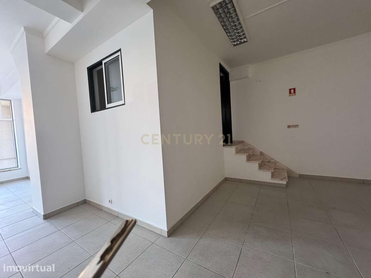 Espaço Comercial em Pombal - 375m² com Acesso à Estrada - Grande imagem: 5/21