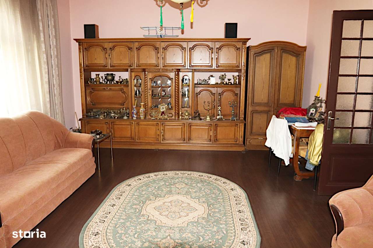 Apartament 4 camere, in vila - Sinaia - Imagine principală: 3/12