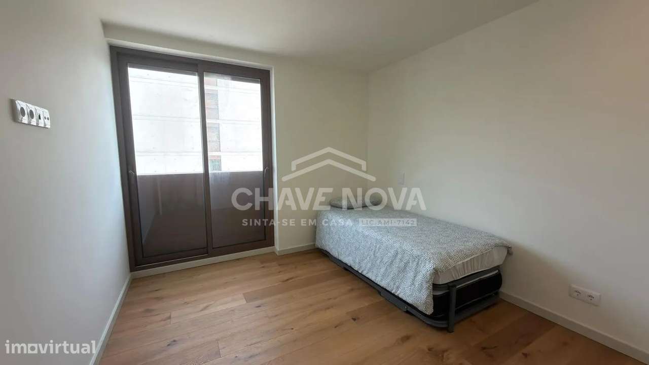 Apartamento T3 Novo c/ 2 Lugares de Garagem em Oliveira do Douro-9