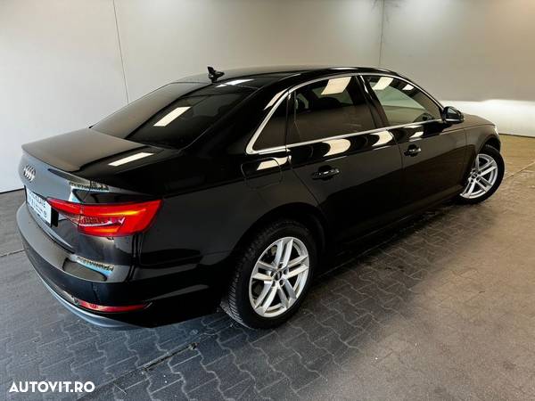 Audi A4 2.0 TDI S tronic Sport - 28