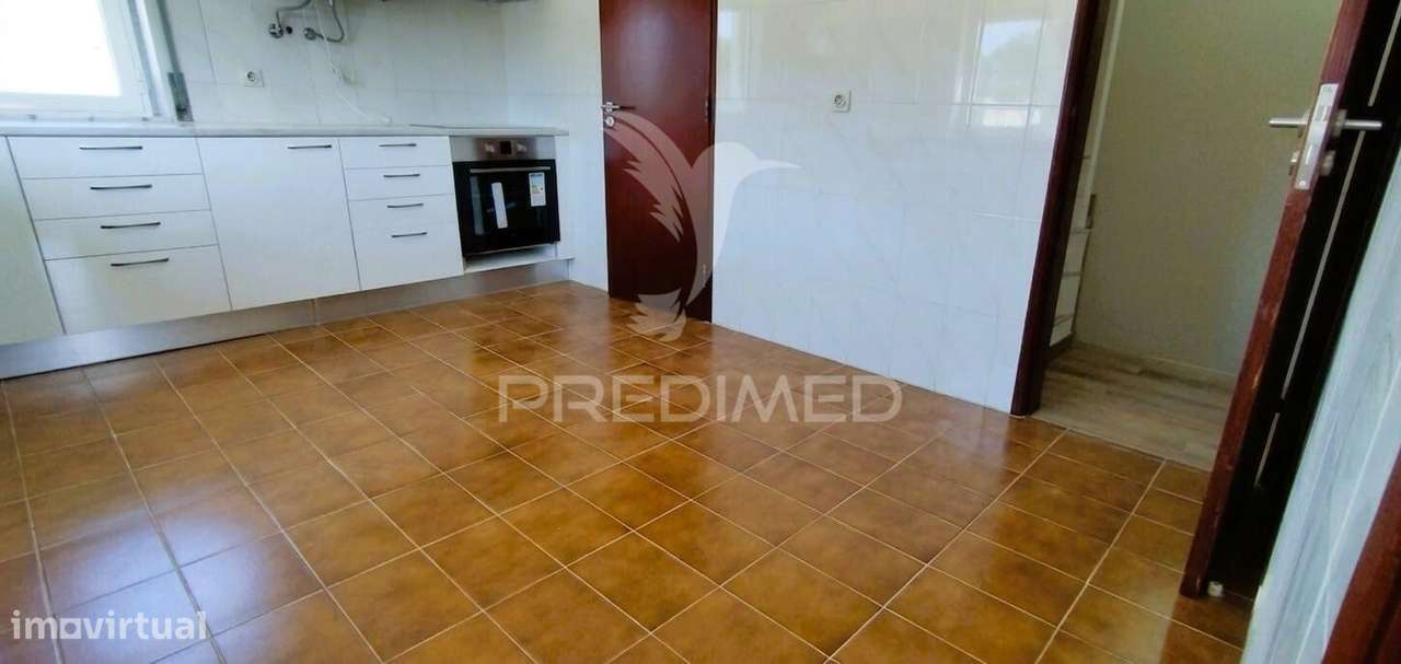 Moradia T2 Remodela em Arruda dos Vinhos - Grande imagem: 3/28