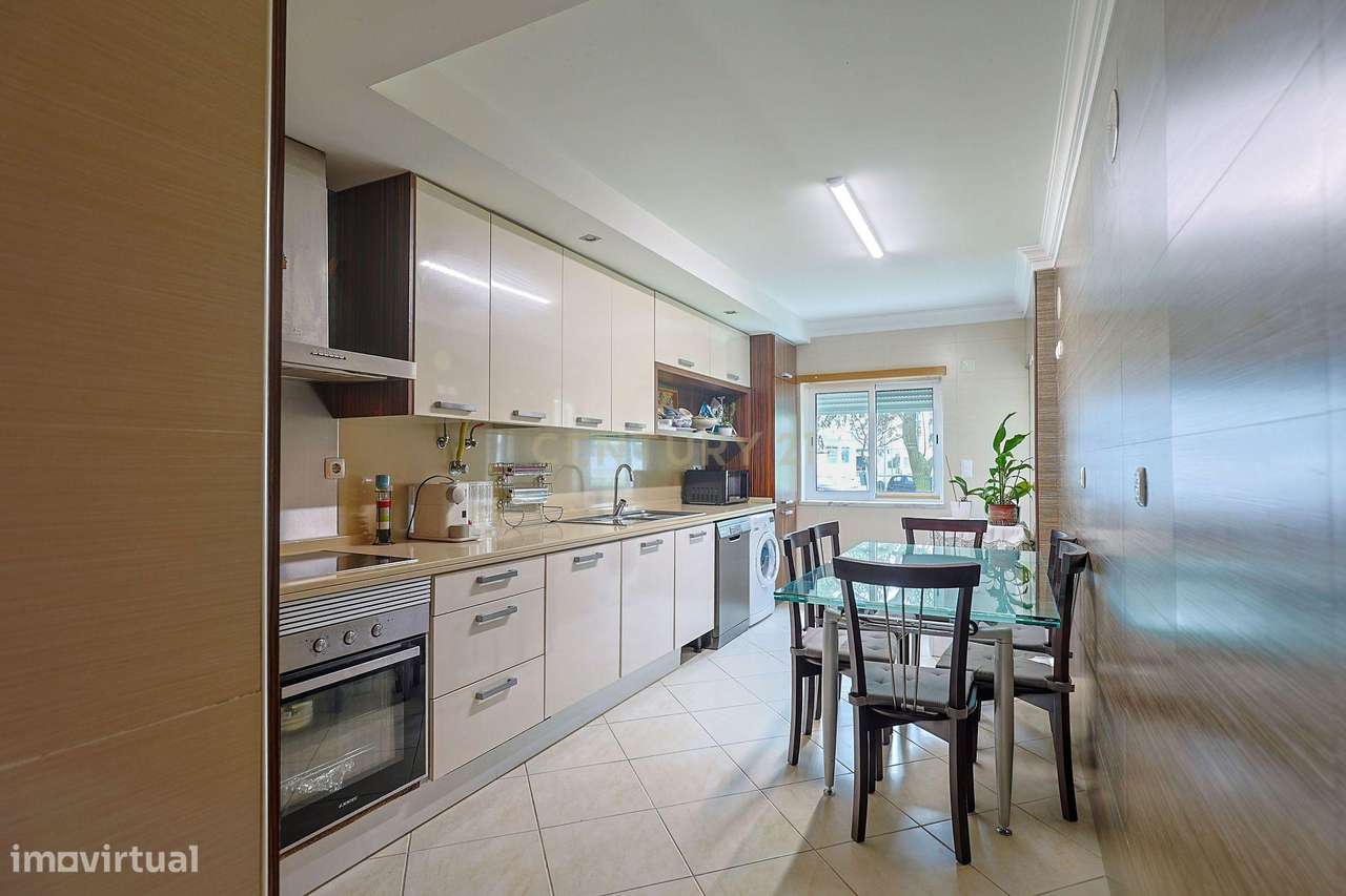 Apartamento T3 à Venda no Montijo-5