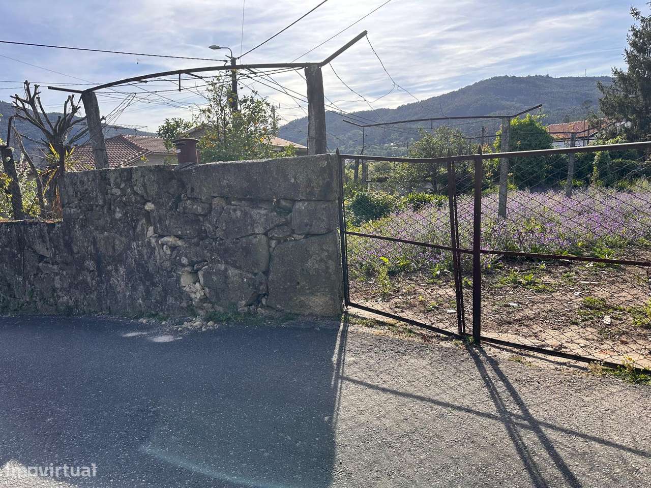 Ruína com Terreno Urbano de 600 m² em Longos – a 10 min de Braga-16