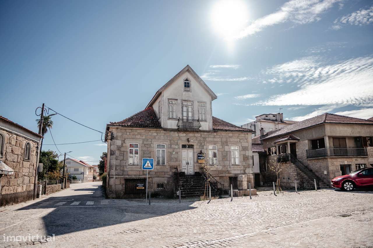 Imóvel com carácter e muito potencial de valorização.-49