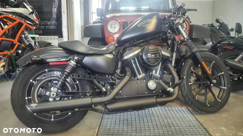 Harley-Davidson Sportster Iron 883 - 1