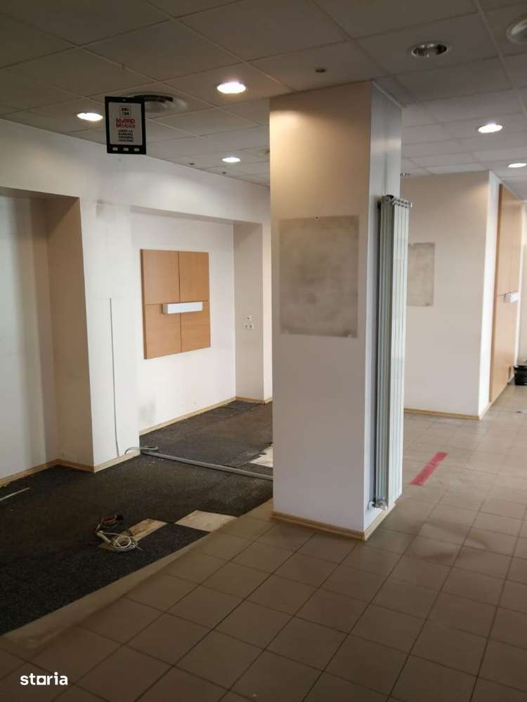 Spațiu comercial de închiriat, 177mp, centru comercial - Imagine principală: 5/7
