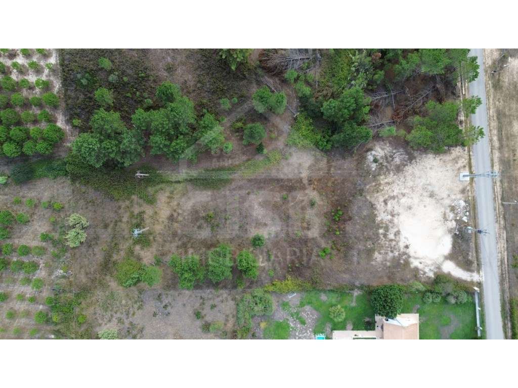 Terreno Urbano em Foros de Almada-5