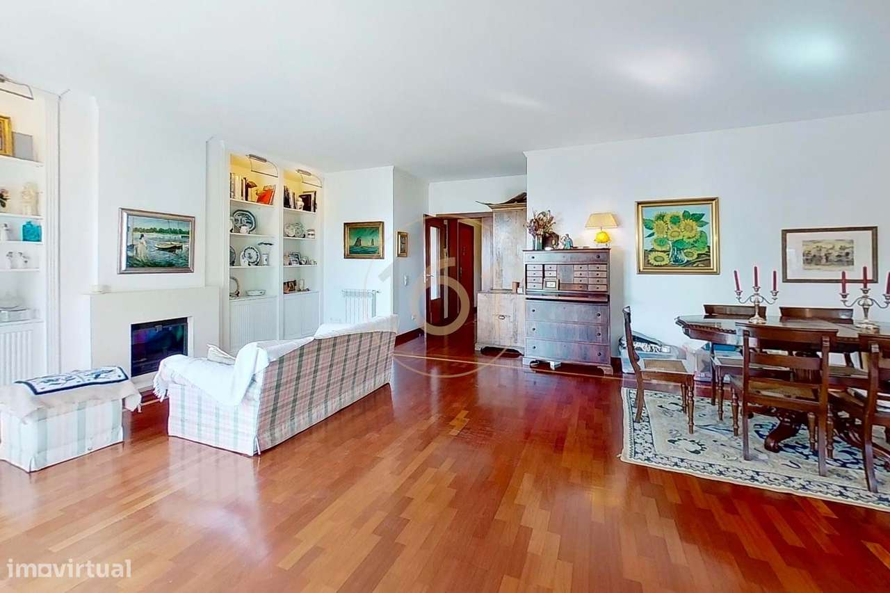 Apartamento T4 com varanda em Matosinhos Sul , 1ª linha de mar - Grande imagem: 2/23