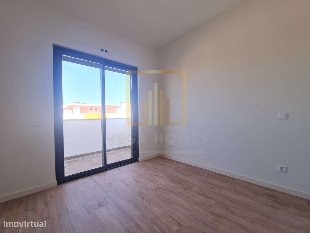 T4, Novo, último piso, em Fojo, Portimão-22