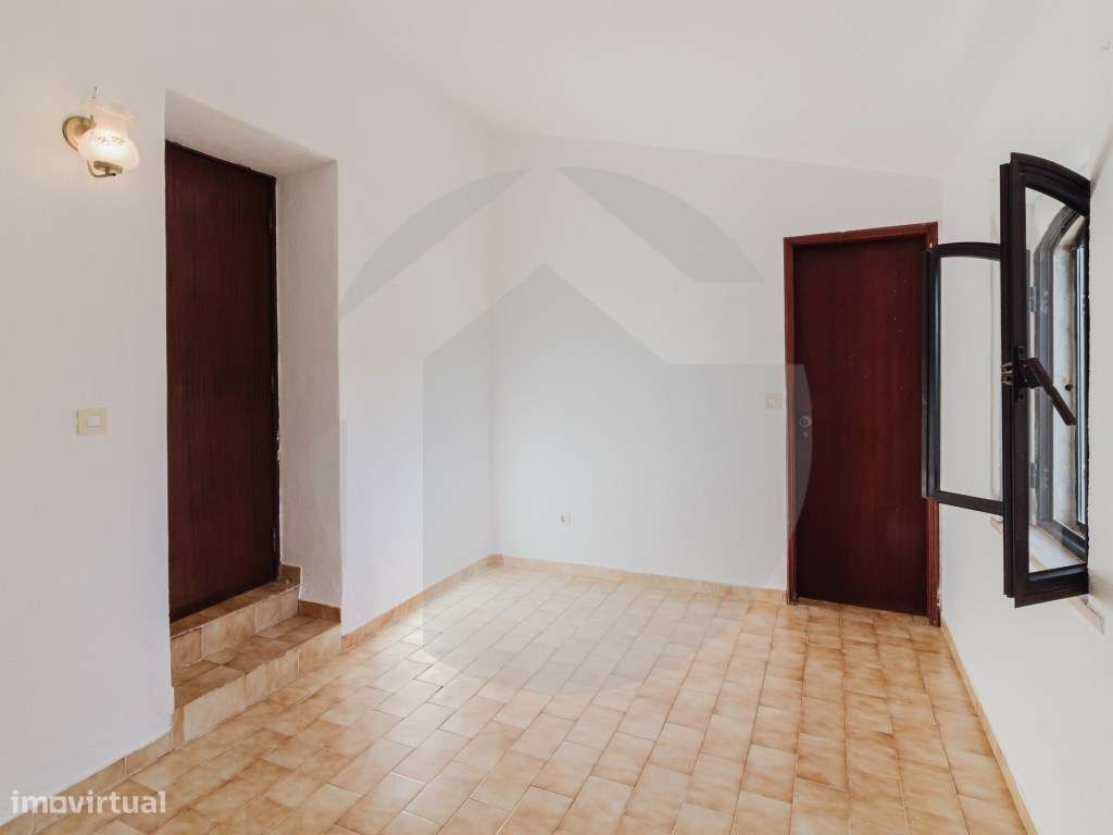 Moradia Tradicional Algarvia com 3 Quartos em Querença-10