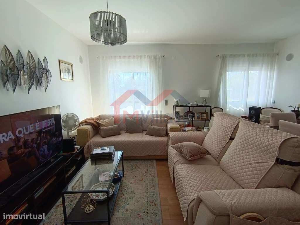 Apartamento T3 com elevador no centro - São Brás de Alportel-1
