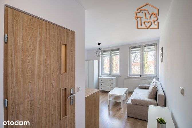 Pułaskiego 3, Południe, jasna kawalerka - Pełny obrazek: 4/10