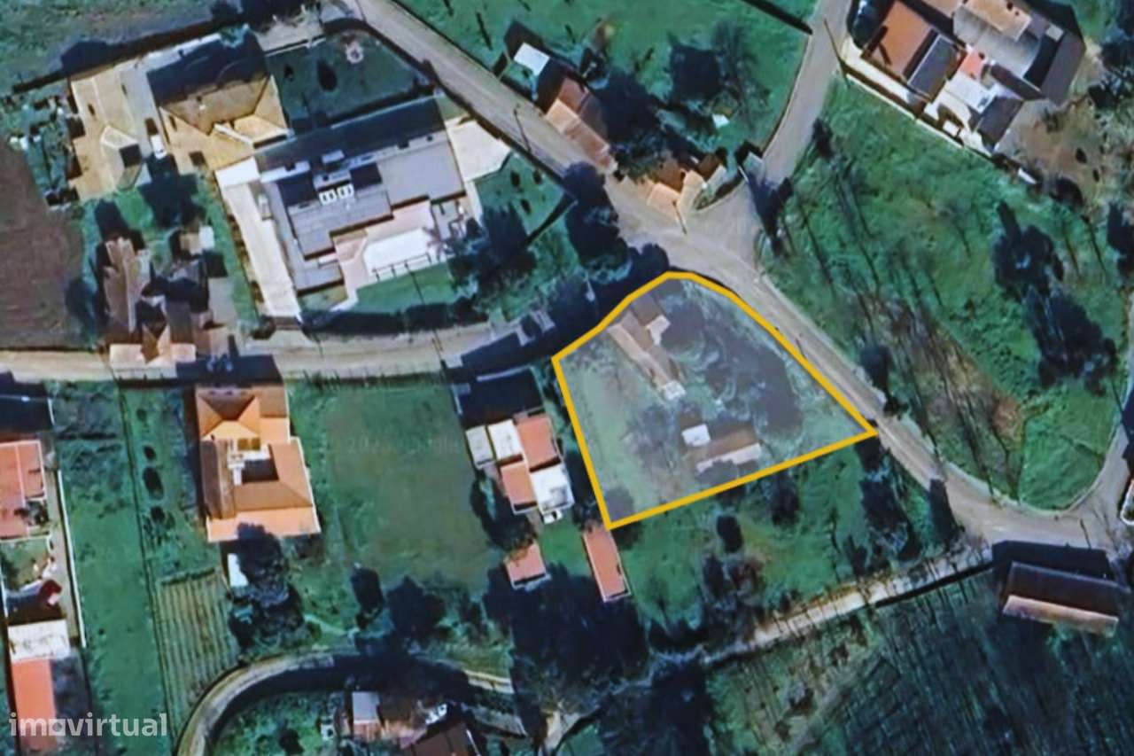 Moradia T3 para reabilitar em Oliveira do Bairro - Grande imagem: 4/20