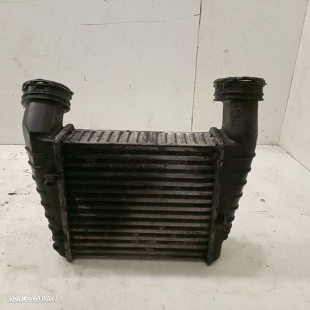 Intercooler Volkswagen Passat (3B3) - 1