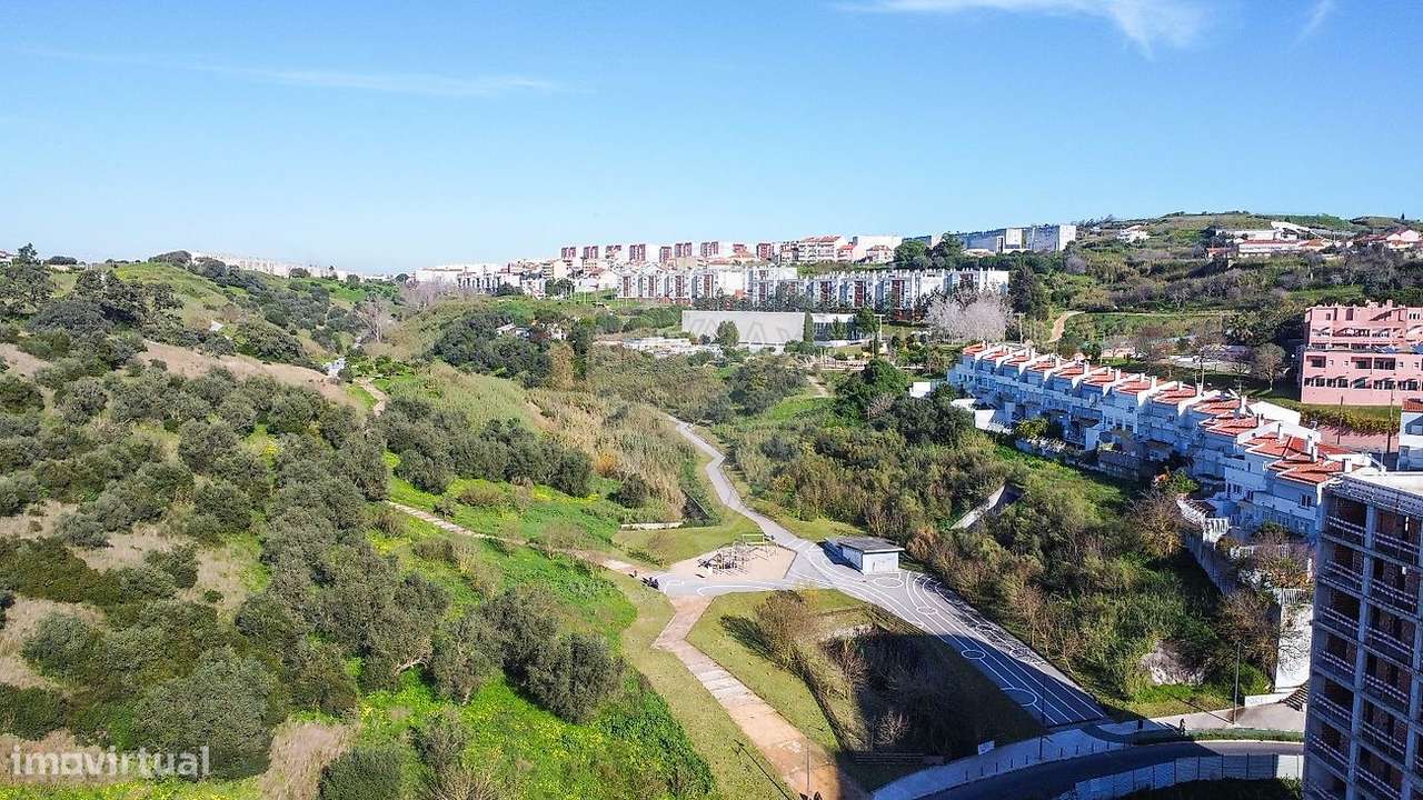 Apartamento T4 c/ Terraço-25