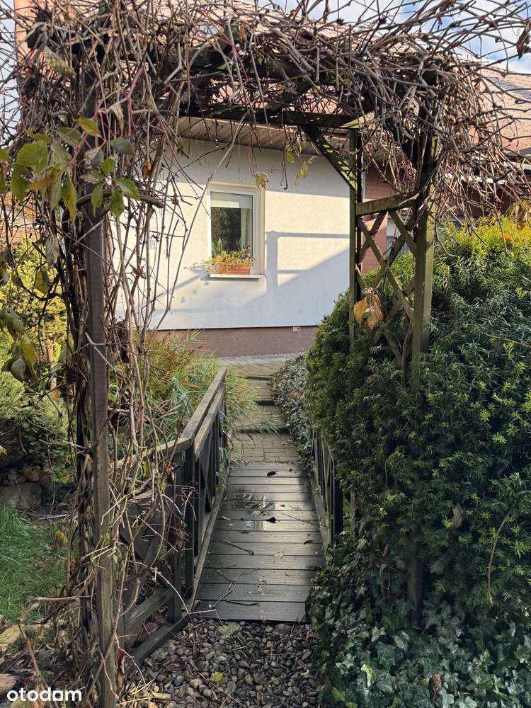 Zaczarowany ogród pod Wojciechowem - garaż, warsztat, piwniczka/schron-18