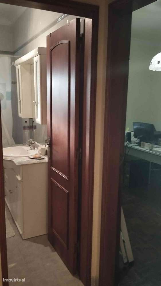 Moradia T5 na Quinta do Conde-16