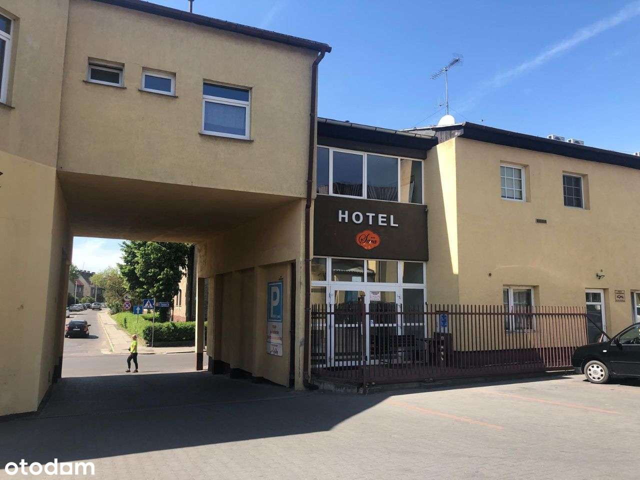 Hotel w Kole na sprzedaż-10