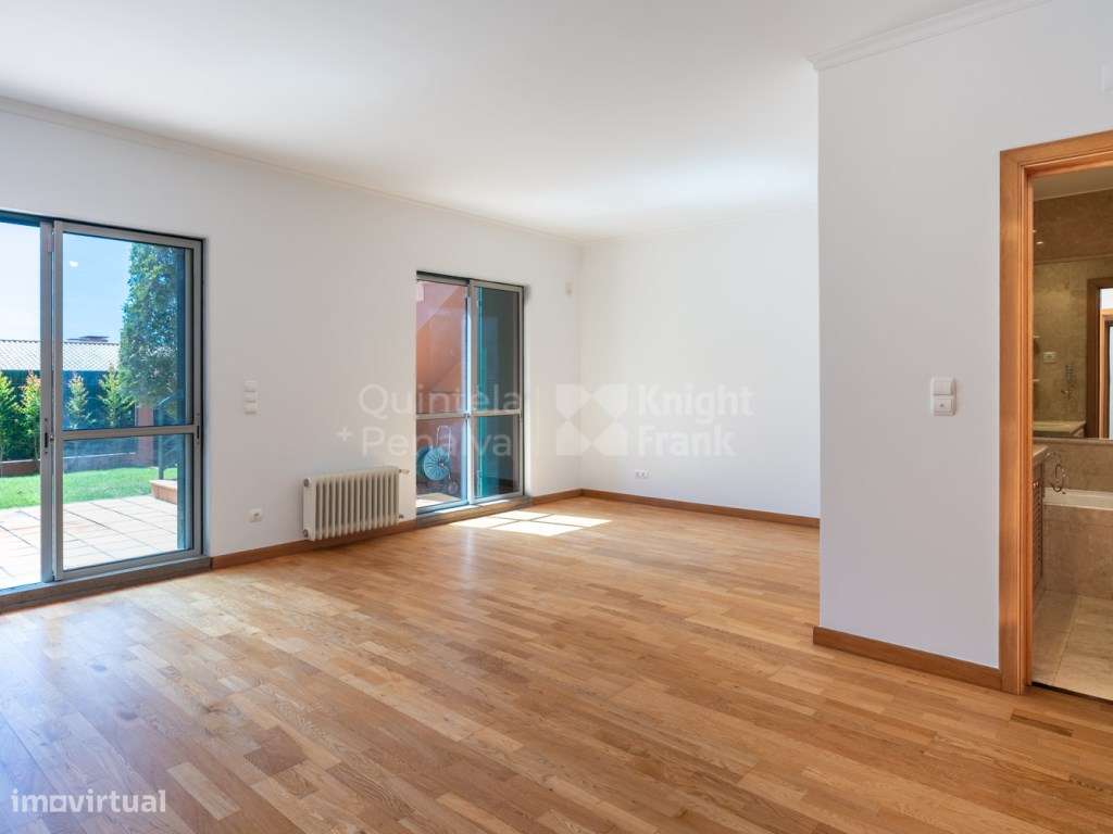 Apartamento T3 duplex com piscina no Monte Estoril, Cascais-5