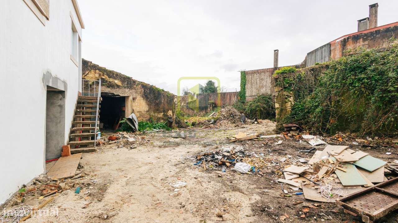 Moradia T4 remodelada-26