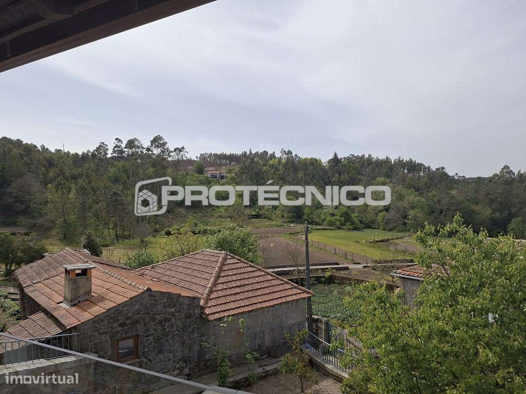 Moradia T4 em Campia-55