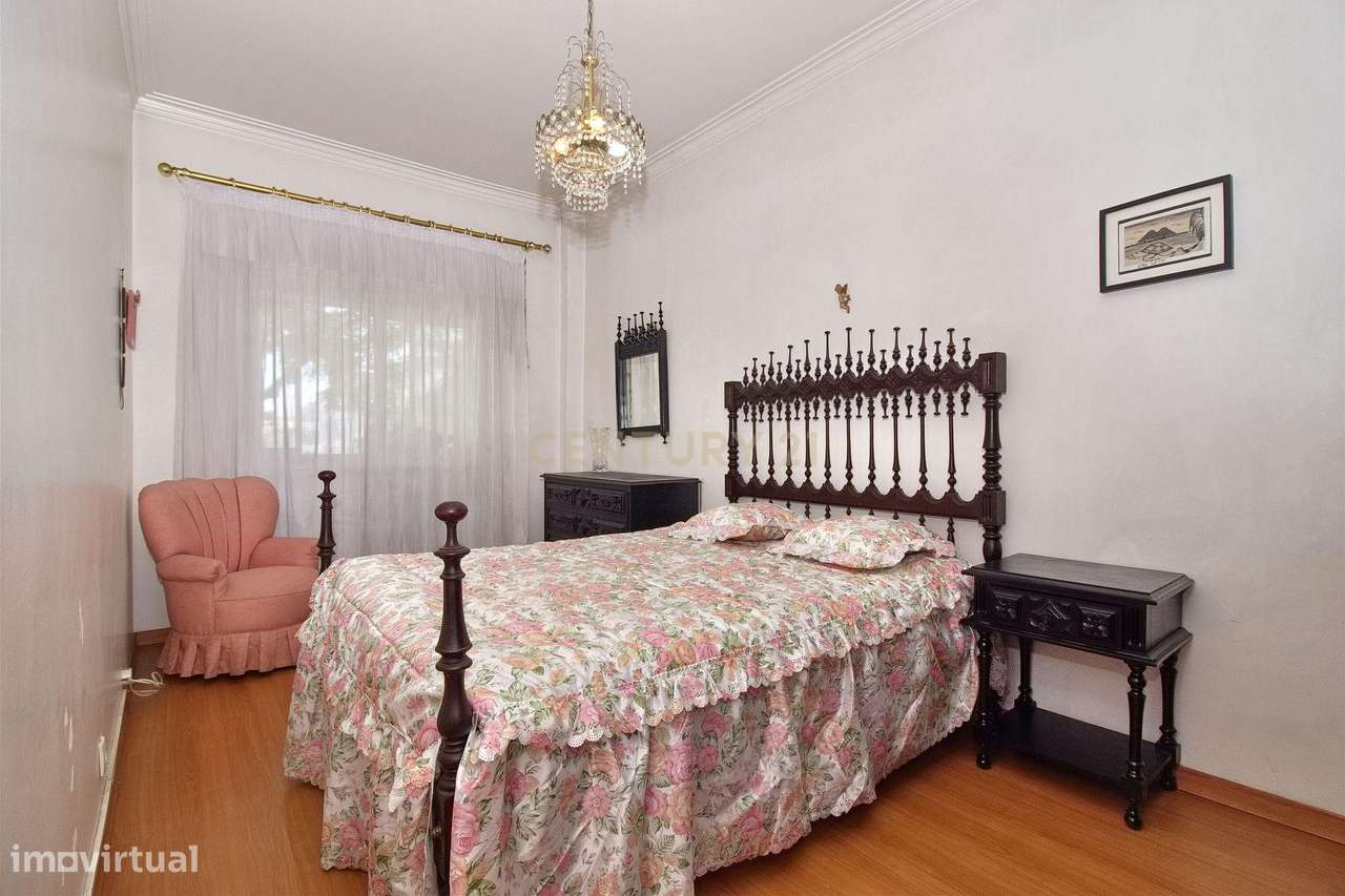 Apartamento T3 com 2 casas de banho em Barcarena – Pronto a habitar-6