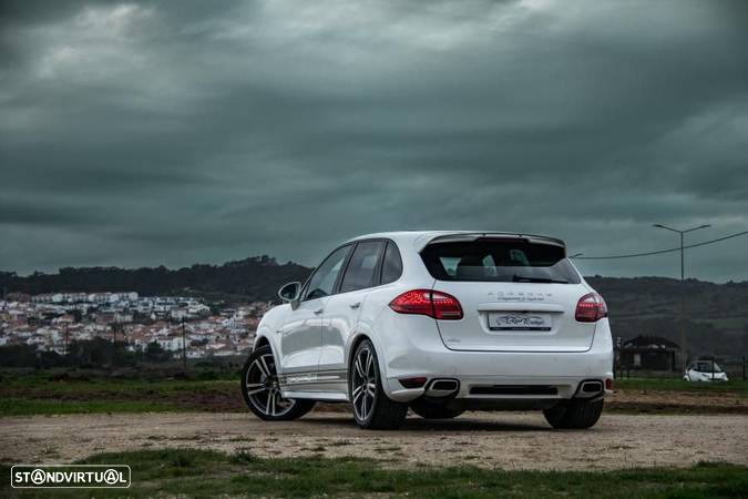 Porsche Cayenne S Hybrid - 3