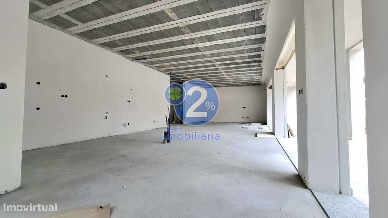 Moradia T3+1 em construção-14