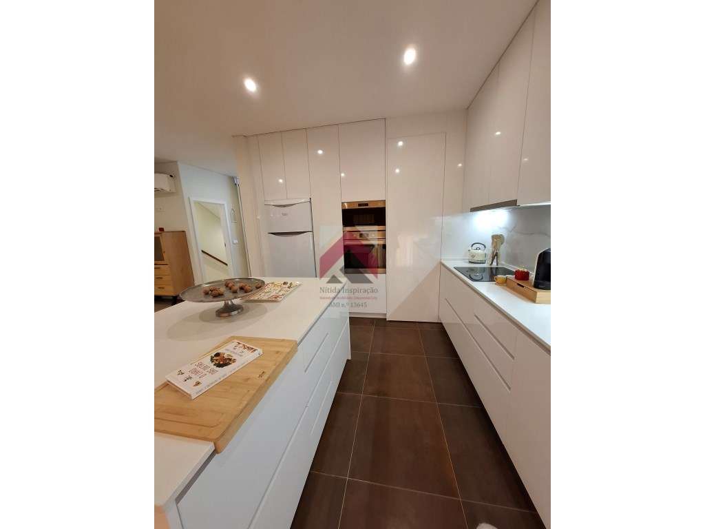 Moradia T3+1 Moderna luxuosa em Cacia-19