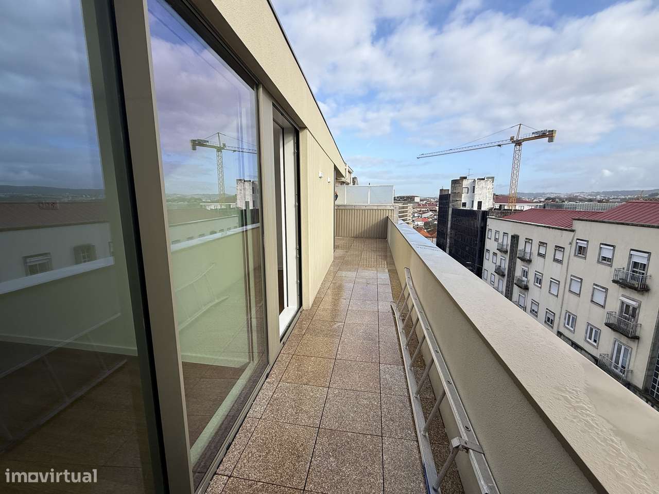 T2+1 Último andar piso único-30