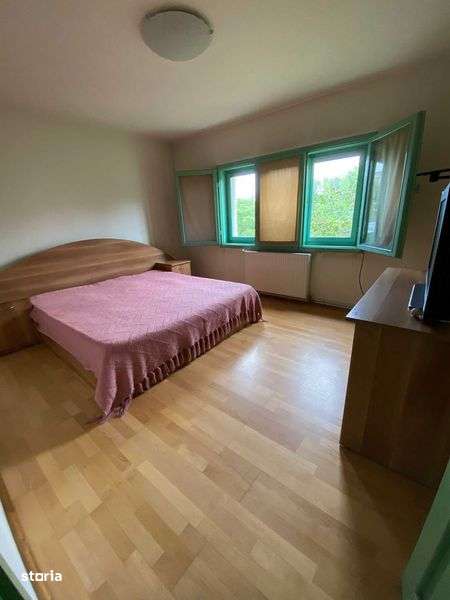 Inchiriez ap. 4 camere decomandate, foarte spatios, zona foarte buna! - Imagine principală: 4/8