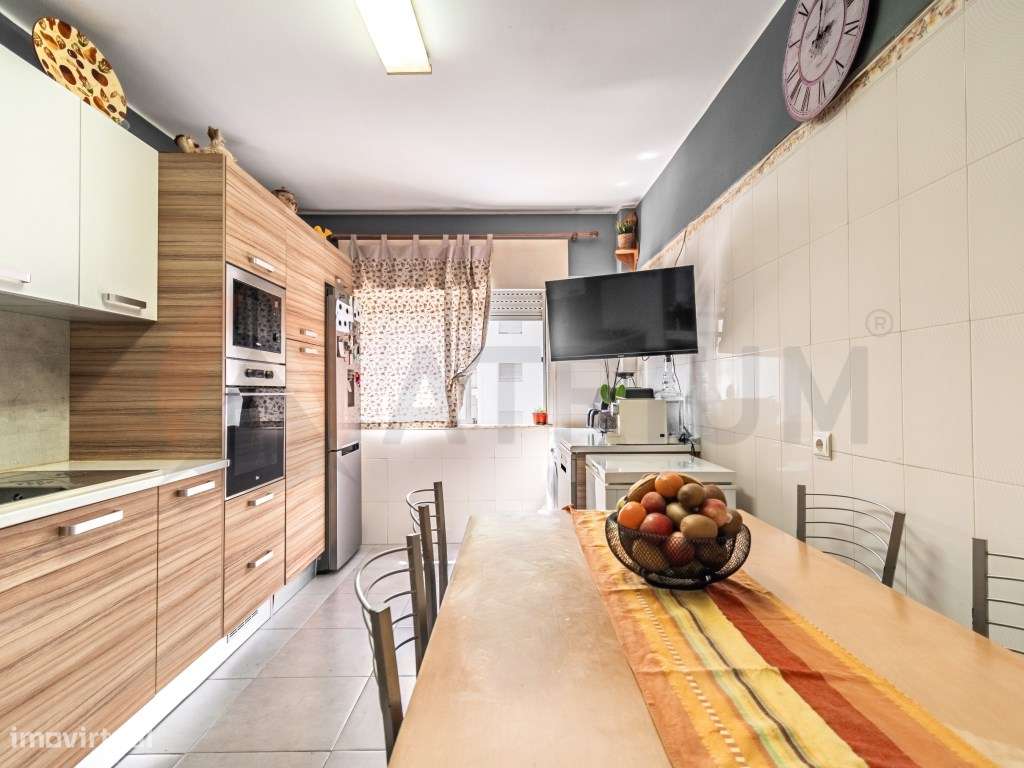 Apartamento T4 nas Amoreiras - Conforto, Espaço e Centralidade em S... - Grande imagem: 2/25