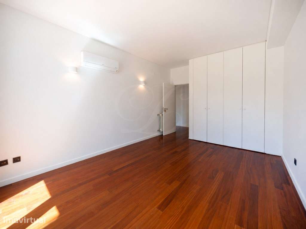 Moradia T5+2 c/piscina e Vista sobre Palácio de Sintra e Serra | Si...-26