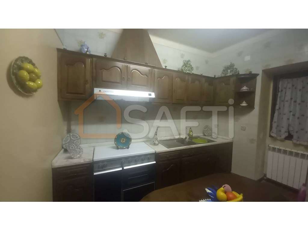 Uma excelente Moradia com muito pouco uso - Grande imagem: 4/23