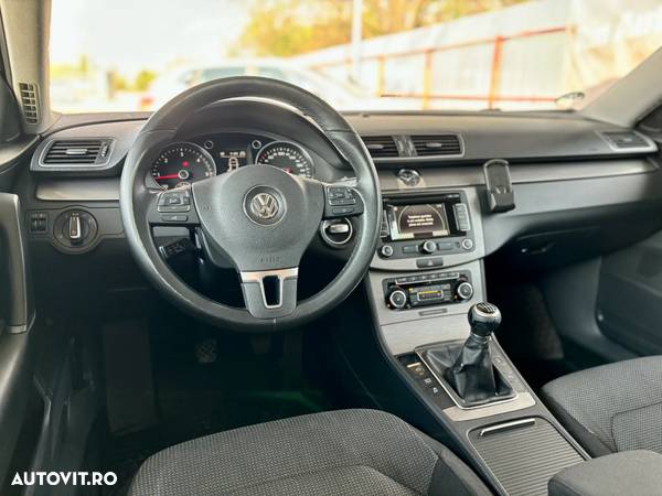 Volkswagen Passat - 6