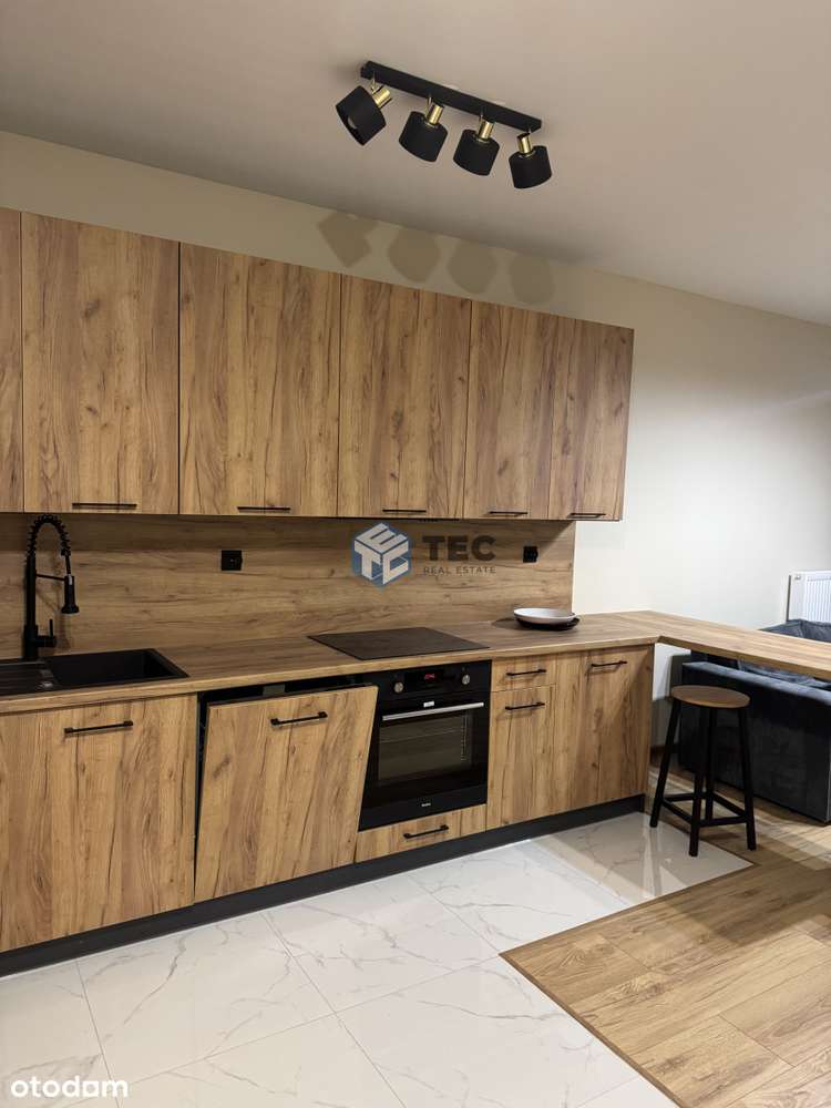 Nowo wykończone mieszkanie 2 pokoje, garaż - Pełny obrazek: 1/16