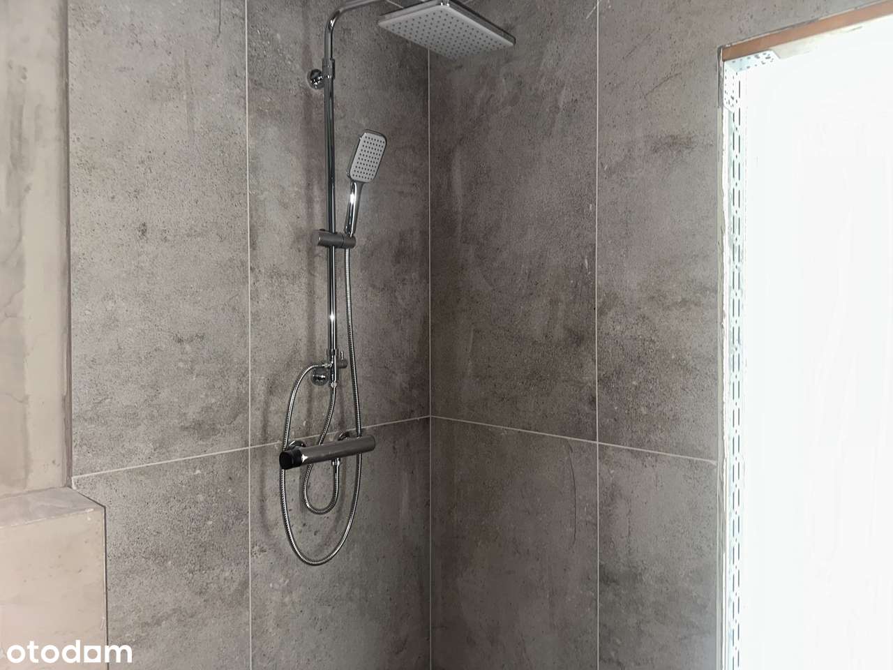 Nowoczesne mieszkanie z ogrodem-10