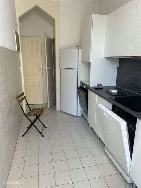 Casa no Porto T5 na Foz do Douto junto ao mar ,da para escritorio. - Grande imagem: 3/12