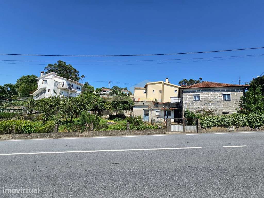 Moradia para Restauro em Mouquim - Grande imagem: 2/13