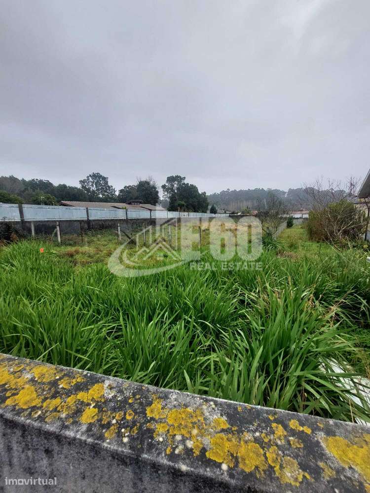 TERRENO COM VIABILIDADE DE CONSTRUÇÃO - Grande imagem: 3/4