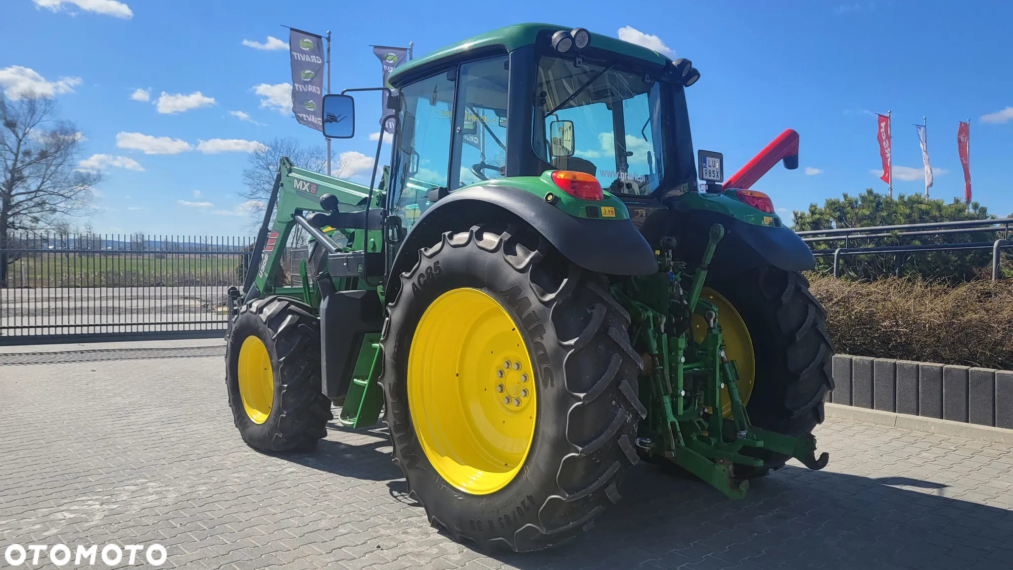 John Deere JD 6115M + ładowacz MX, 2015, 4-cyl, 115 KM, od I-szego właściciela - 8