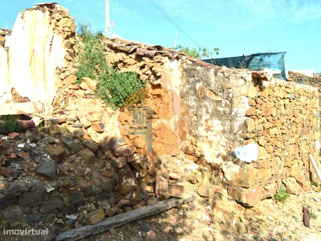 Propriedade com duas ruínas na serra de Conceição de Tavira - Grande imagem: 4/17