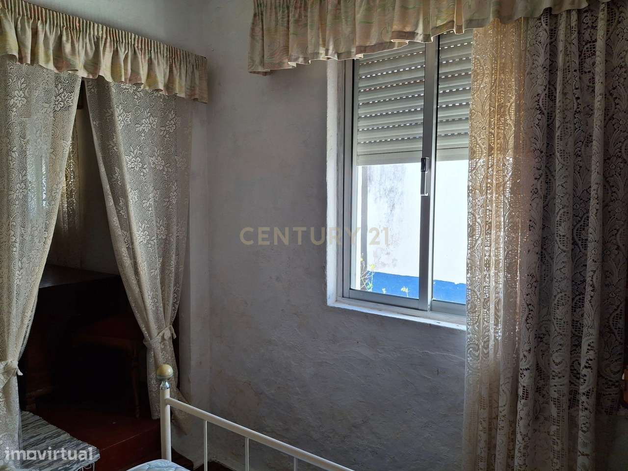 Moradia para Recuperação no Montijo com Jardim e Garagem-13