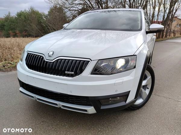 Skoda Octavia Combi 2.0 TDI 4x4 DSG Scout - 1