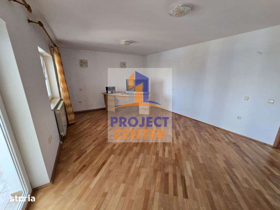 Apartament 3 camere Ultracentral, etaj 2, 2 balcoane - Imagine principală: 2/10