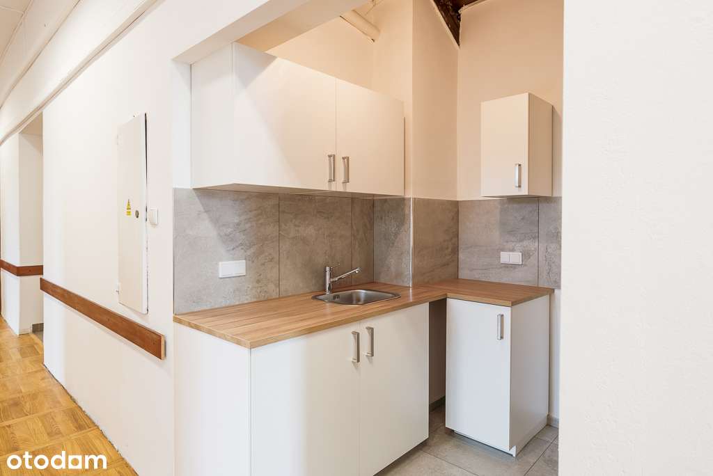 Plac Teatralny 3 – biuro 22,82 m² - miesiąc gratis - Pełny obrazek: 3/6