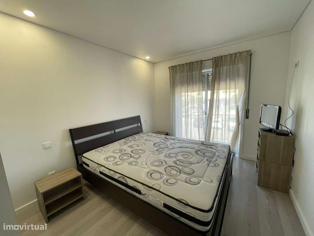 APARTAMENTO T2 - TORREIRA-9
