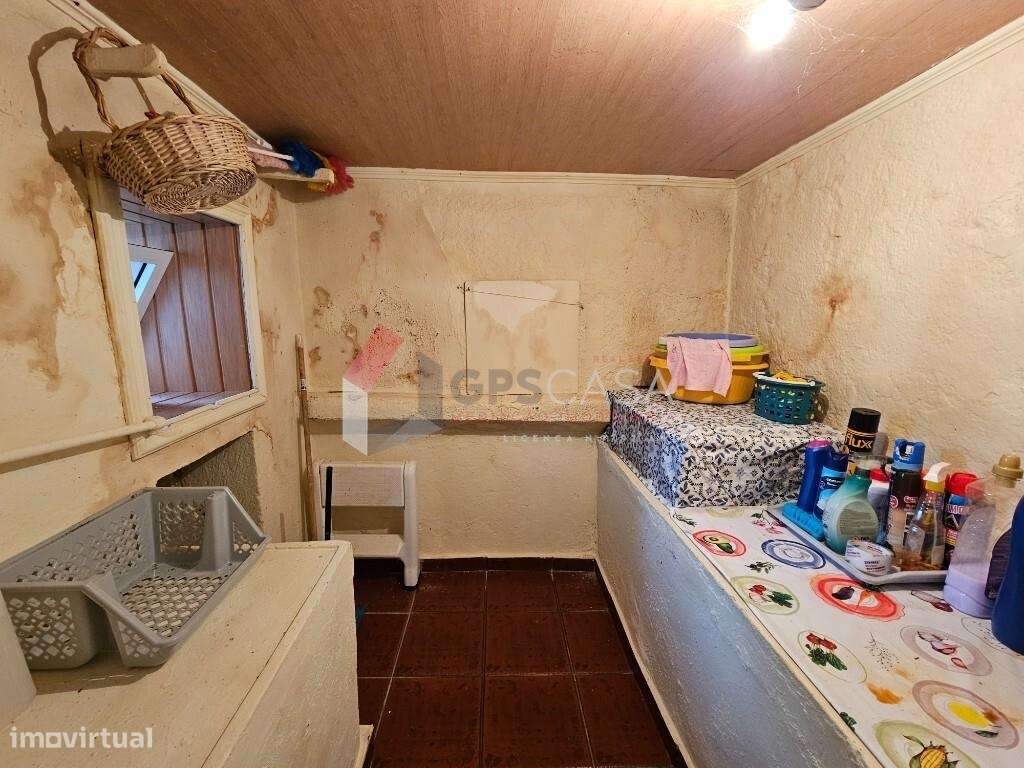 Moradia T4 em Prédio Misto – Fonte do Bastardo-20