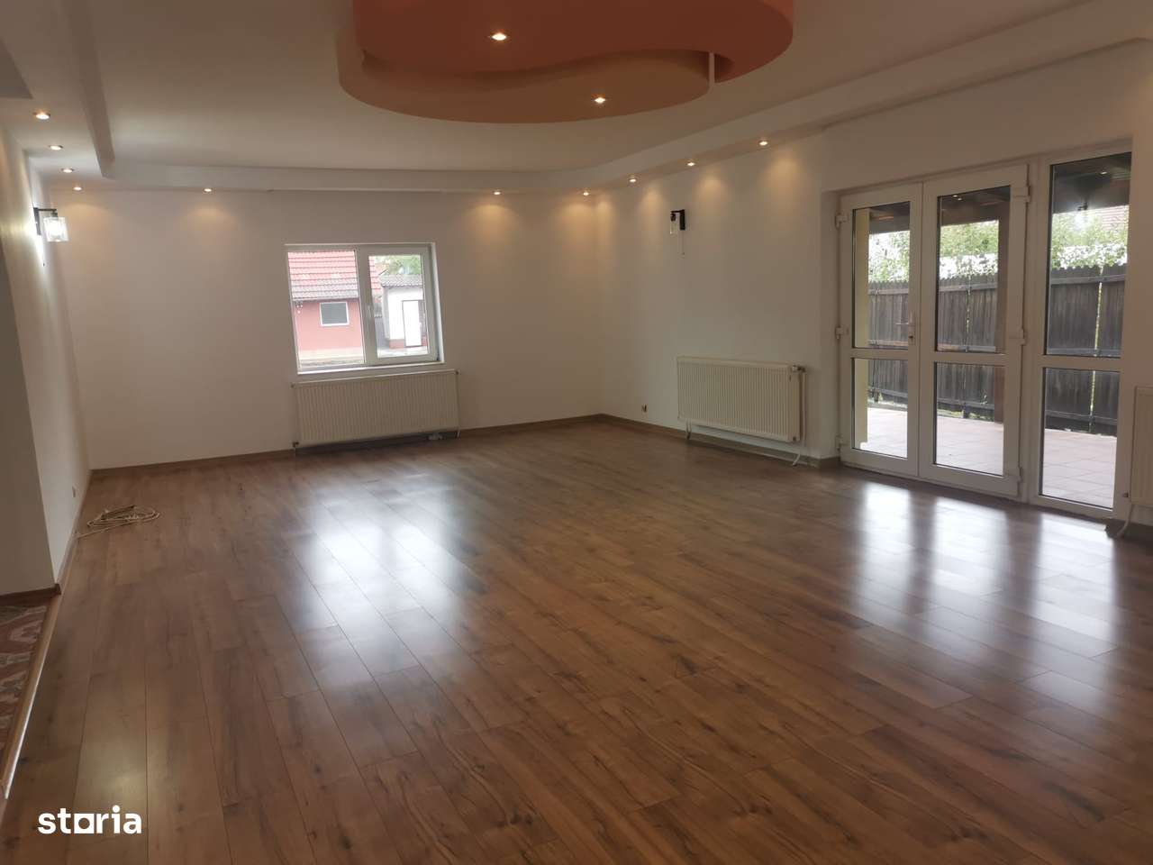 Casa 10 camere, teren 2.000 mp, Stefanesti -Iatsa - Imagine principală: 3/20